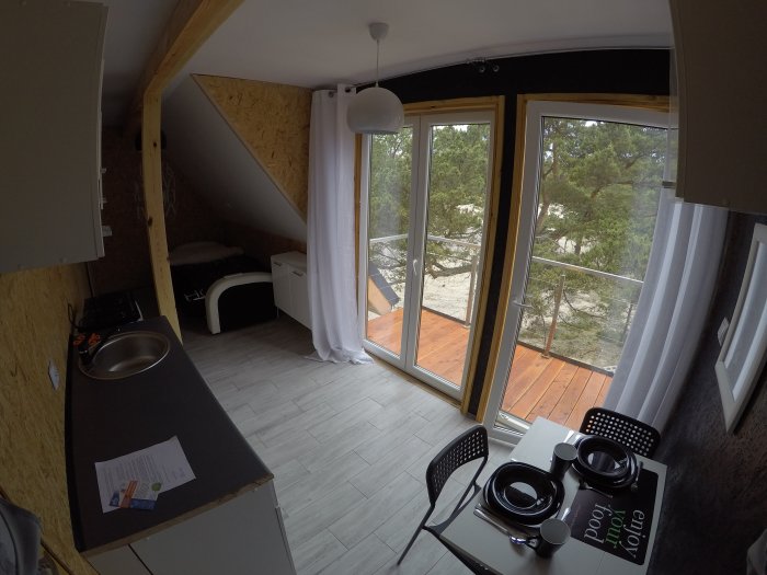 Studio dwuosobowe z balkonem. 