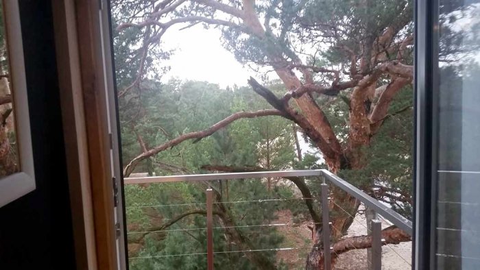 Apartament czteroosobowy z dużym tarasem i oddzielną sypialnią