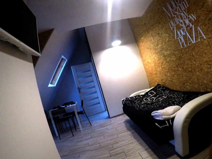 Apartament czteroosobowy z dużym tarasem i oddzielną sypialnią