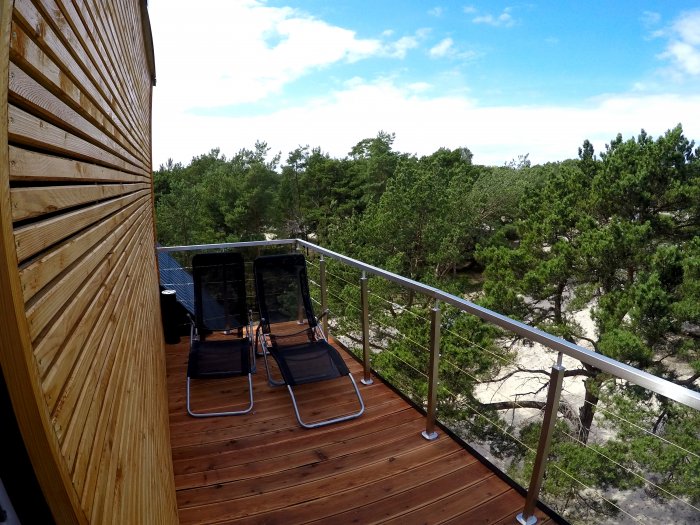 Apartament czteroosobowy z dużym tarasem i oddzielną sypialnią