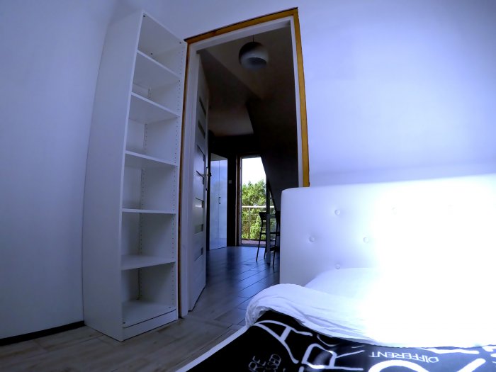 Apartament czteroosobowy z dużym tarasem i oddzielną sypialnią