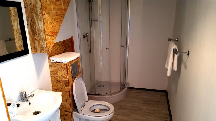 Apartament czteroosobowy studio z balkonem