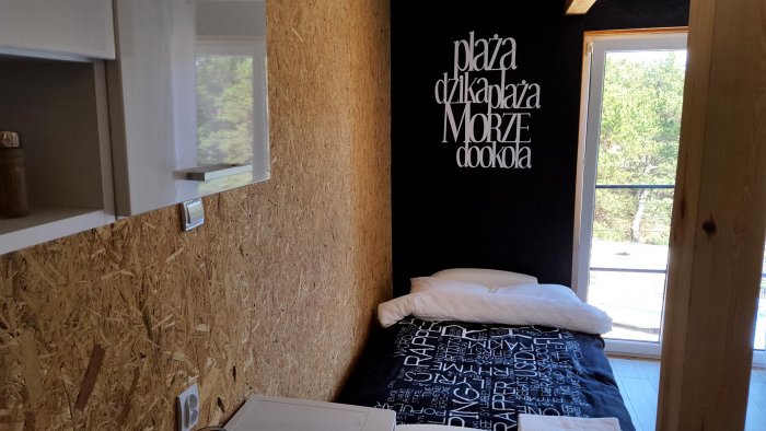 Apartament czteroosobowy studio z balkonem.